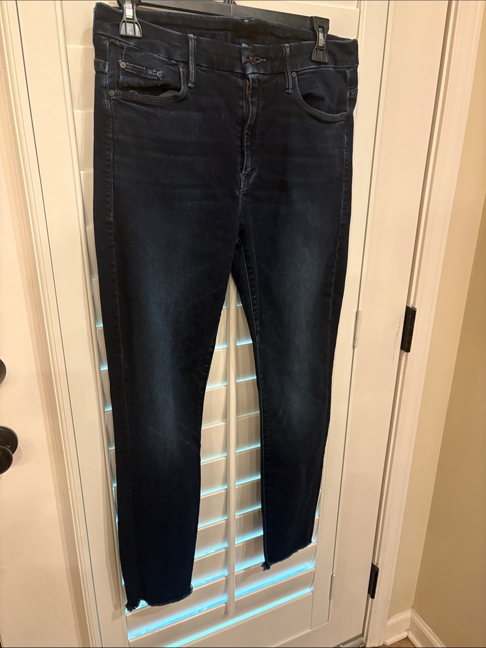 MOTHER Looker High-waist Jeans with Dark Blue Wash Size 29
